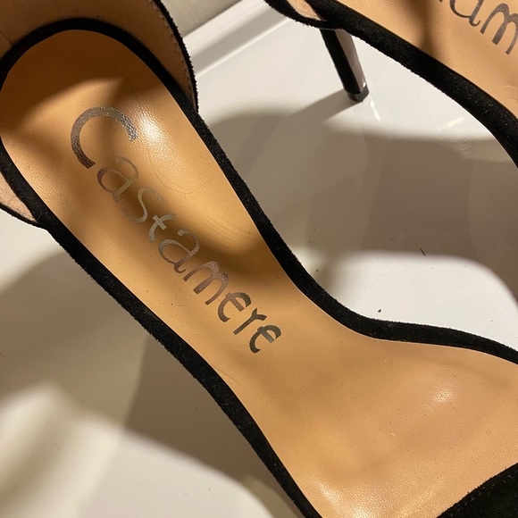 Sandals - Picture 2 of 5